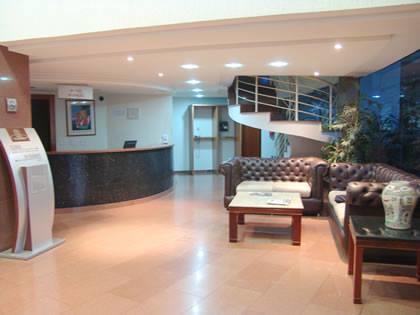 Flat Oeste La Residence Гояния Екстериор снимка